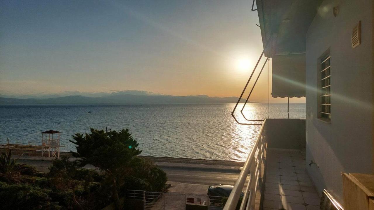 Loutraki Bay公寓 外观 照片